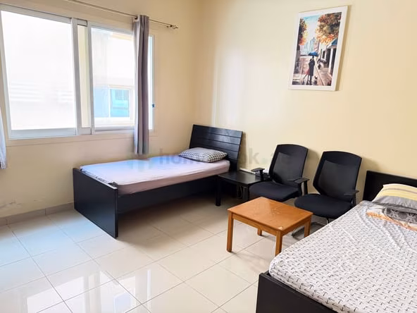 Bed Space & Partition in Al Raffa