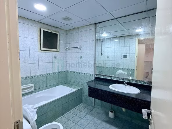 Bed Space & Partition in Al Raffa