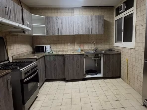 Bed Space & Partition in Al Nahda