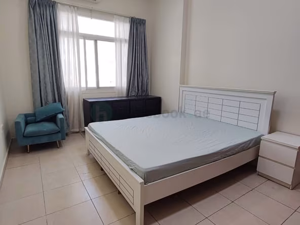 Room for Rent in International City