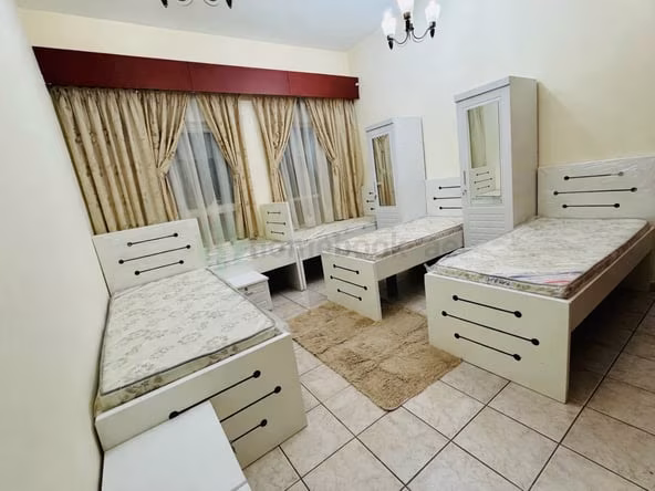 Bed Space & Partition in Bur Dubai