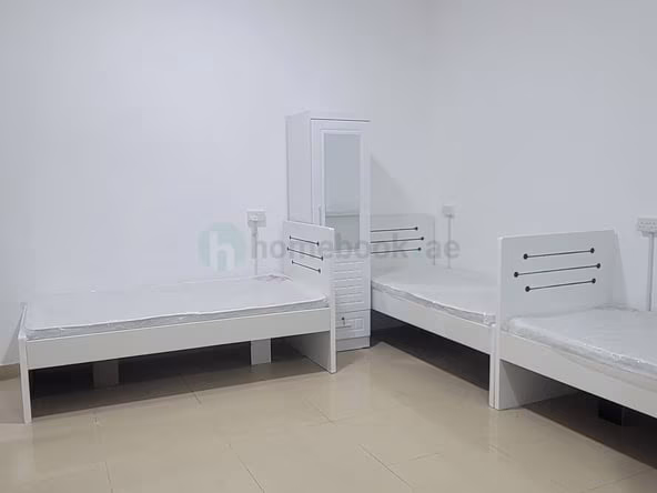 Bed Space & Partition in Al Nahda