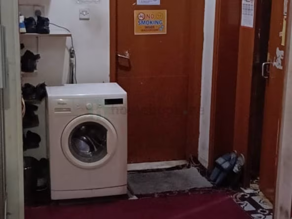 Bed Space & Partition in Al Fahidi