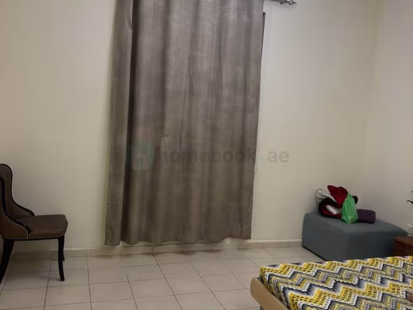 Room for Rent in International City