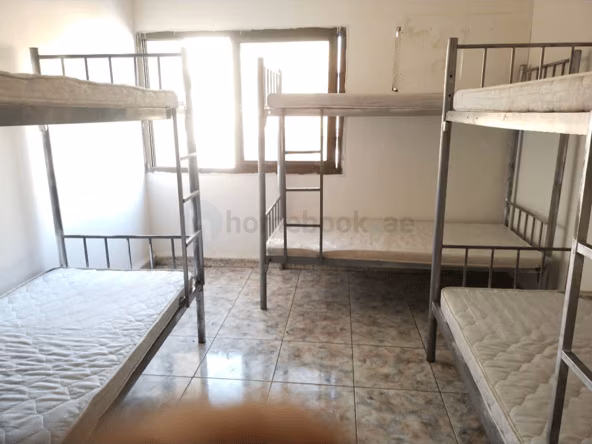 Bed Space & Partition in Al Fahidi