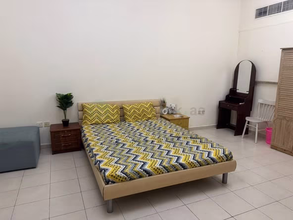 Room for Rent in International City