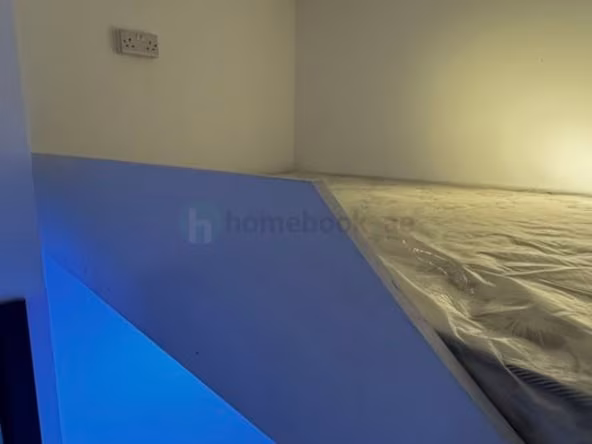 Bed Space & Partition in Discovery Gardens