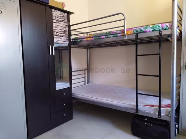 Bed Space & Partition in Al Raffa