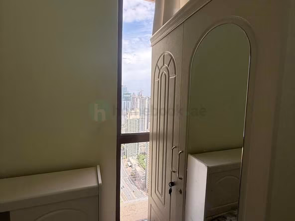 Bed Space & Partition in Jumeirah Beach Residence (JBR)