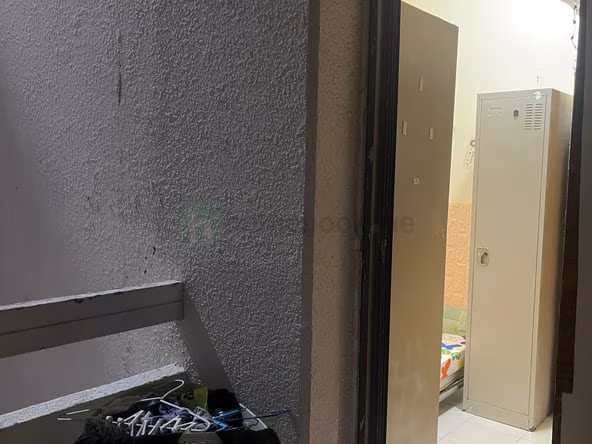 Bed Space & Partition in Sheikh Zayed Road