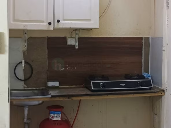 Bed Space & Partition in Al Rashidiya