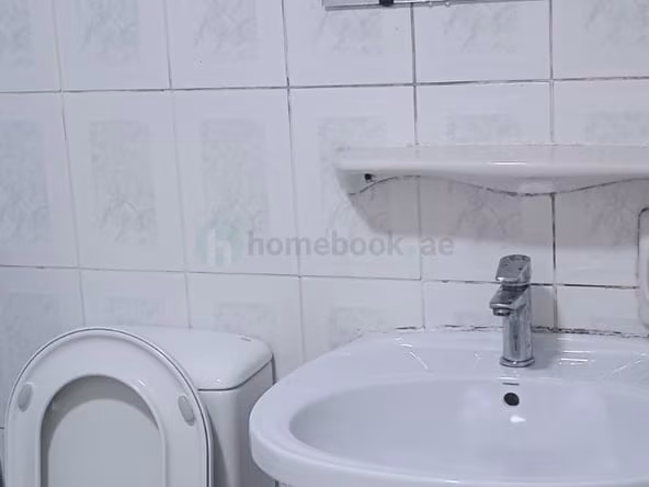 Bed Space & Partition in Al Rashidiya