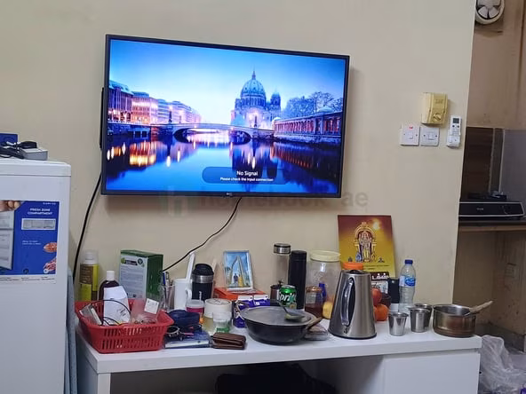 Bed Space & Partition in Al Rashidiya