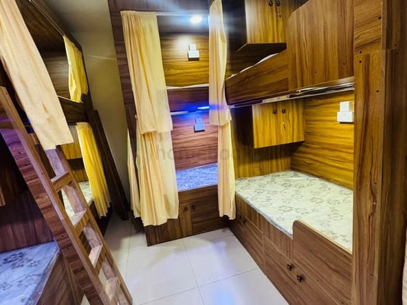 Bed Space & Partition for Female in Dubai