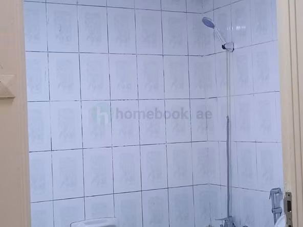 Bed Space & Partition in Al Rashidiya