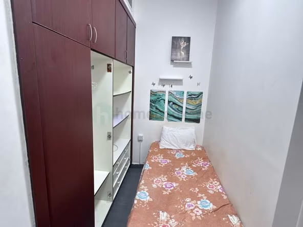 Bed Space & Partition for Female in Dubai