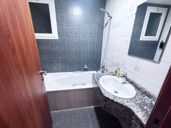 Room for Rent in Muhaisnah