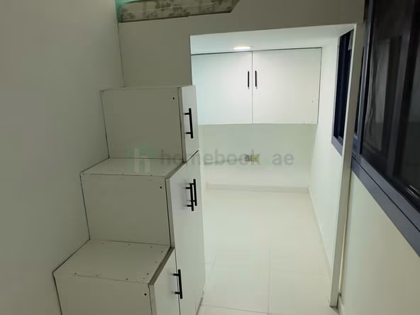 Bed Space & Partition in Al Barsha