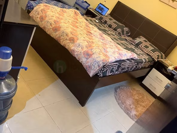 Bed Space & Partition in Al Barsha