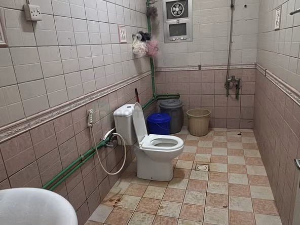 Bed Space & Partition in Al Jafiliya