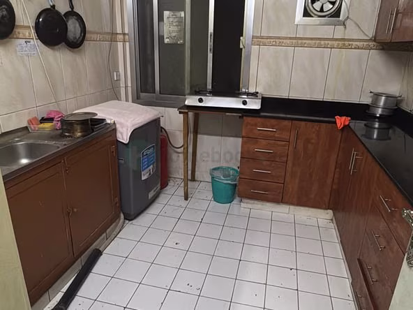 Bed Space & Partition in Al Jafiliya
