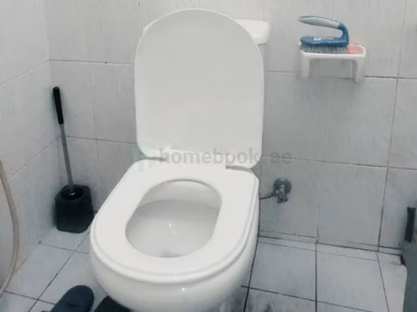 Bed Space & Partition in Al Murar