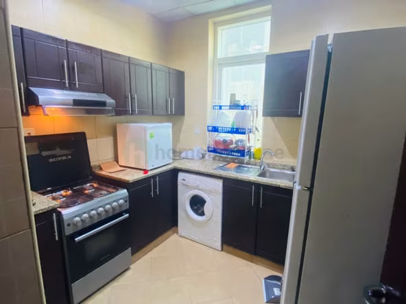 Bed Space & Partition in Bur Dubai