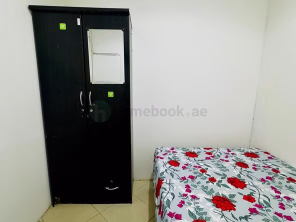 Bed Space & Partition in Bur Dubai