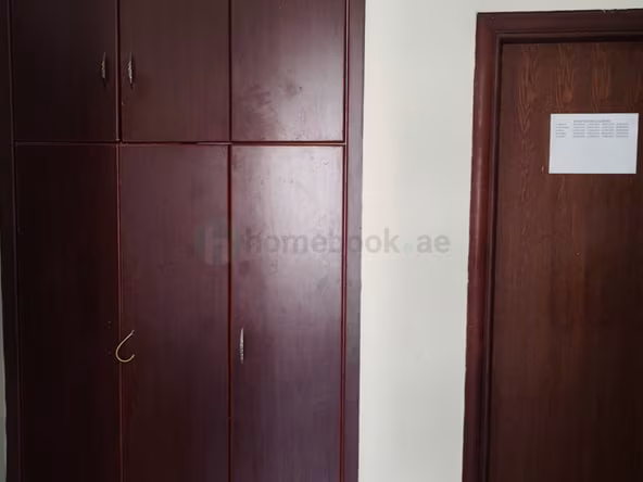 Bed Space & Partition in Muhaisnah