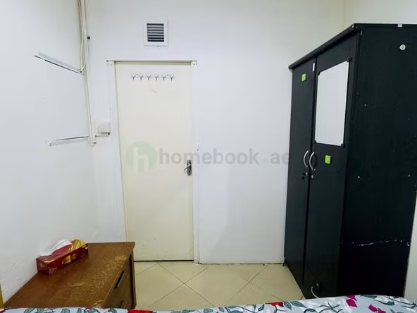 Bed Space & Partition in Bur Dubai