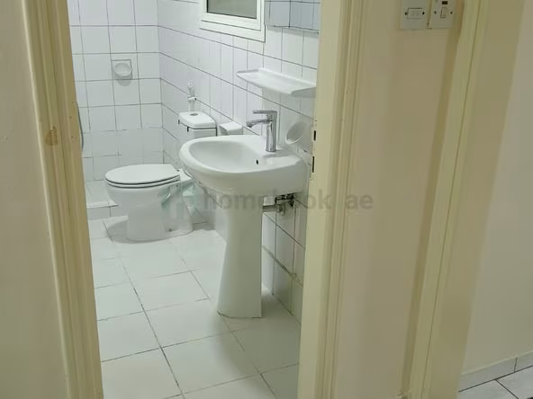 Bed Space & Partition in Hor Al Anz