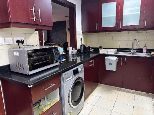 Bed Space & Partition in Hor Al Anz