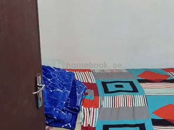 Bed Space & Partition in Al Muteena