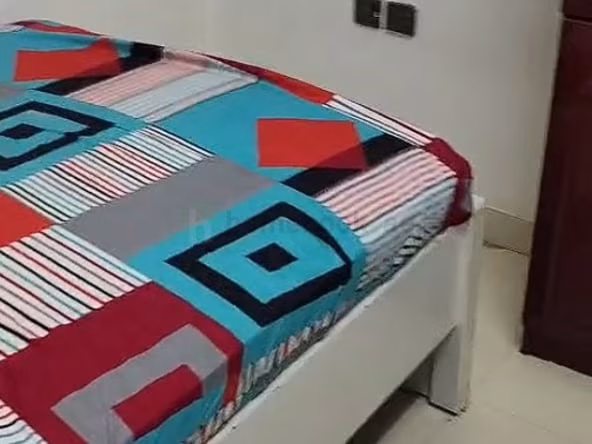 Bed Space & Partition in Al Muteena