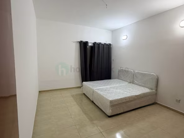 Bed Space & Partition in Oud Metha
