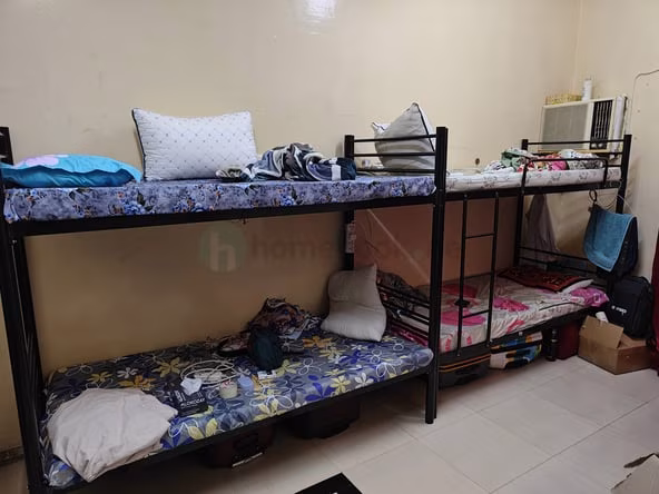 Bed Space & Partition in Naif