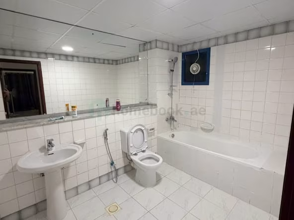 Bed Space & Partition in Oud Metha