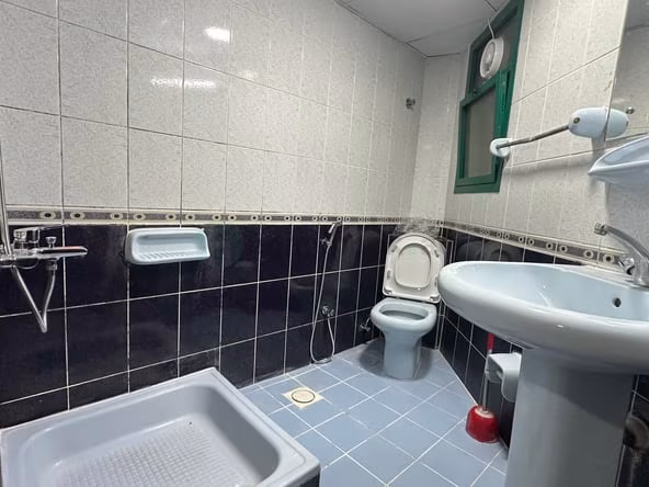 Bed Space & Partition in Bur Dubai