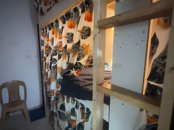 Bed Space & Partition in Al Murar