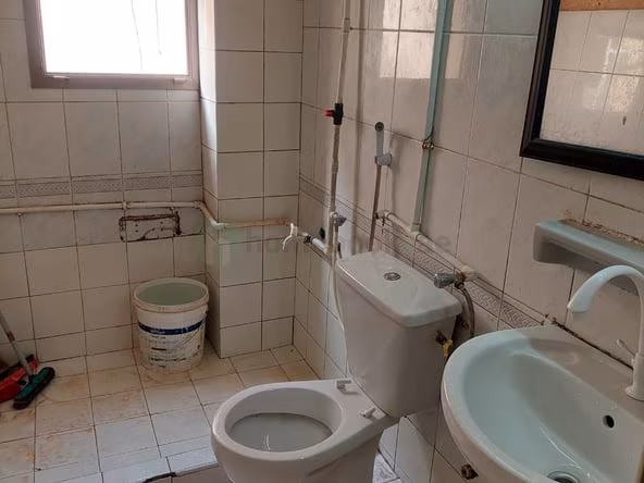 Bed Space & Partition in Hor Al Anz