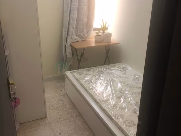 Bed Space & Partition in Al Satwa
