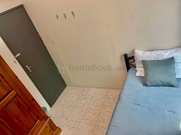 Bed Space & Partition in Al Satwa