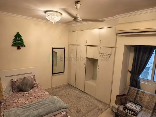 Bed Space & Partition in Al Raffa