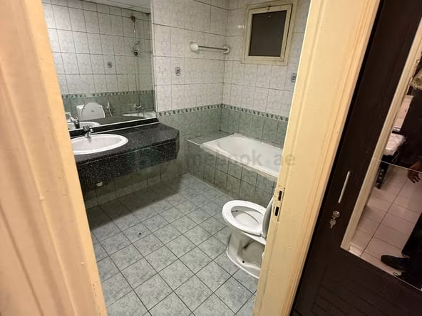 Bed Space & Partition in Al Raffa