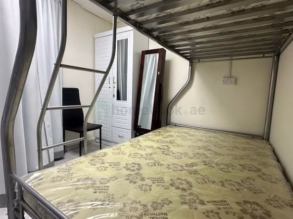 Bed Space & Partition in Al Mankhool