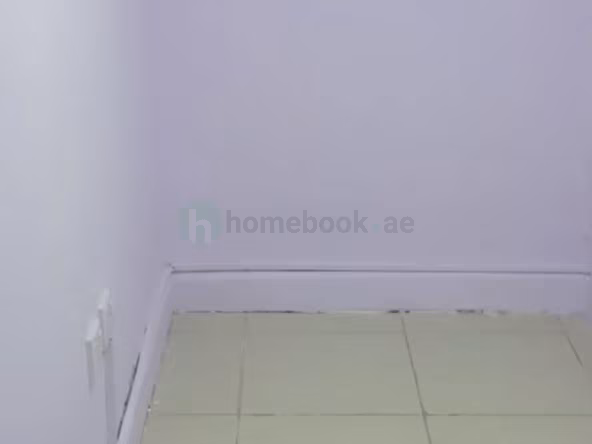 Bed Space & Partition in Al Muraqqabat