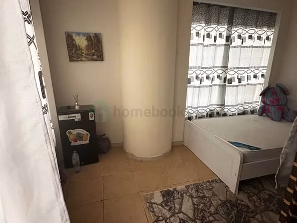 Bed Space & Partition in Al Muraqqabat