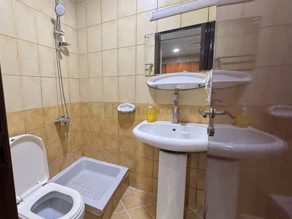 Bed Space & Partition in International City