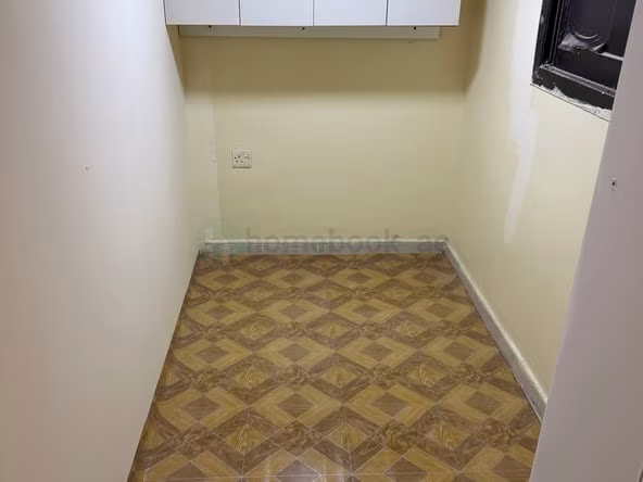 Bed Space & Partition in Al Rigga