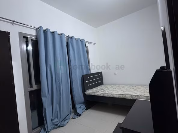 Bed Space & Partition in Al Mankhool